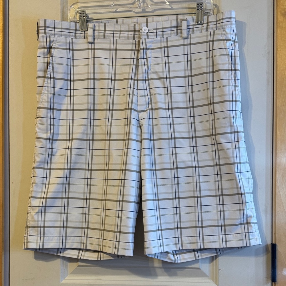 Nike Golf Men's White and Gray Plaid Shorts